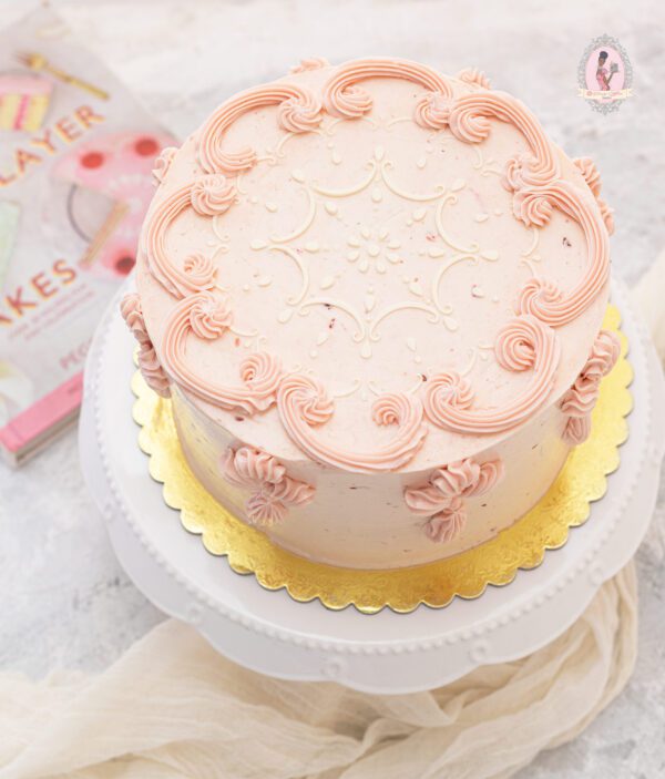 Dainty Victoria Sponge Cake
