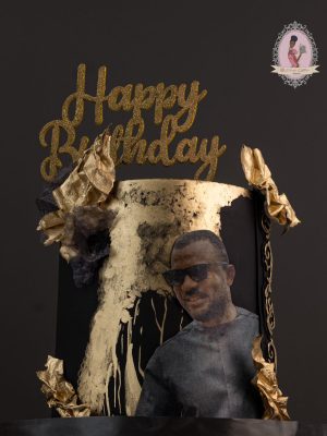 Black and gold fondant cake for men