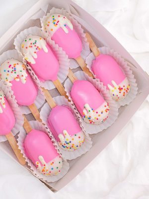 Cake on sticks