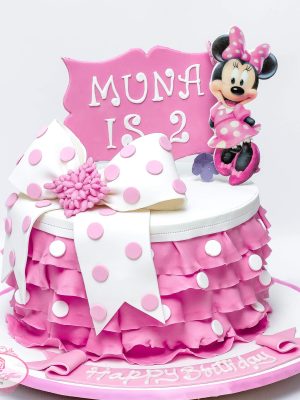 Minnie Mouse Fondant cake