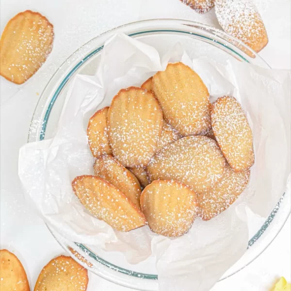 12 Un-iced Madeleines