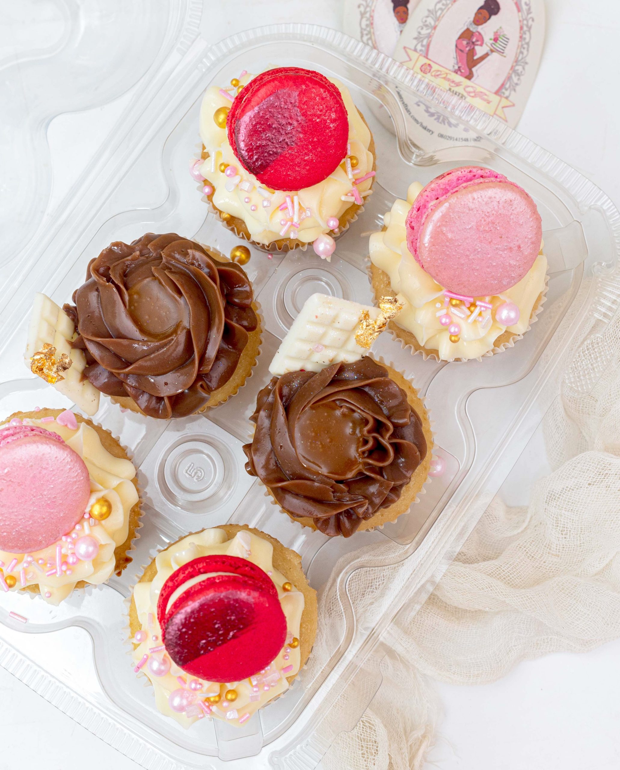 Cupcakes and Macarons