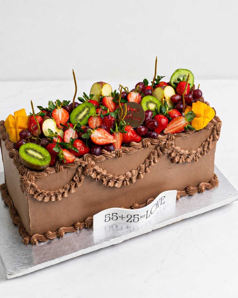 Fruit crown cake